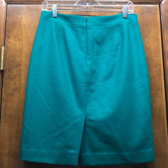 JCrew pencil skirt, size 4, EUC - Picture 3 of 4